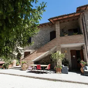  Alloggio per agriturismo Podere Caldaruccio La Pineta Italia